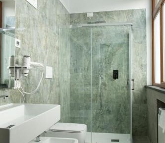 Double or Twin Room with Private Bathroom