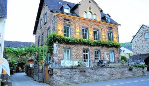 Two-Bedroom Apartment with River View