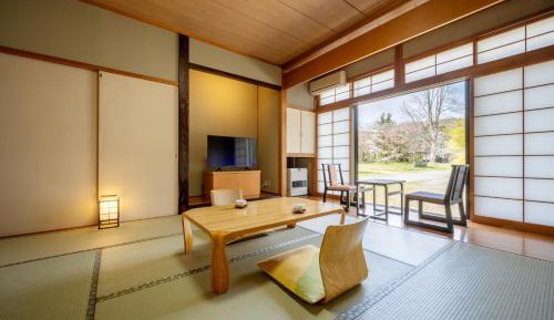 Japanese-Style Quadruple Room