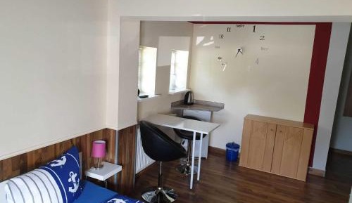 Apartment with Shower