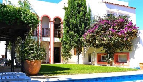 Four-Bedroom Holiday Home