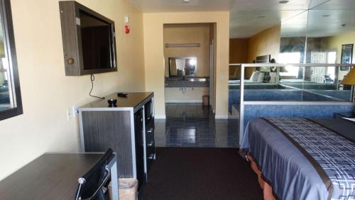 Quadruple Room - Non-Smoking