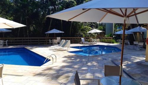 Apartment with Pool View 
