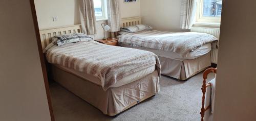 Twin Room with Private Bathroom