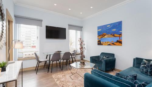 Deluxe Apartment