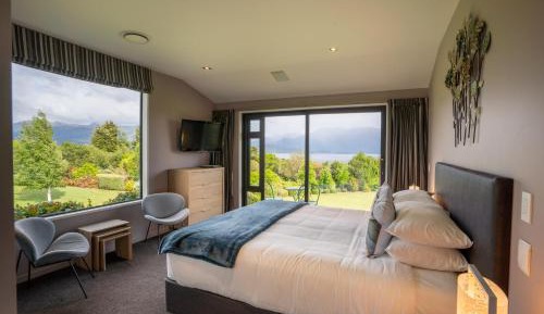 King Room with Lake View