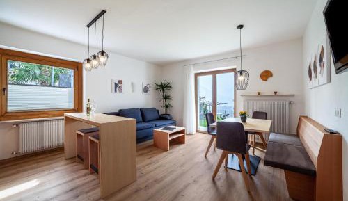 Superior One-Bedroom Apartment