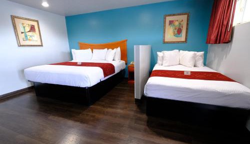 1 King with Double Mini suite Nonsmoking