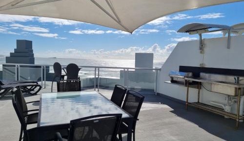 Superior Two Bedroom Ocean View Roof Top Apartment