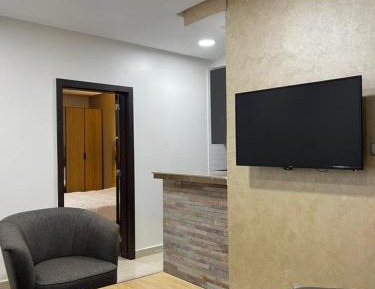 Deluxe Studio