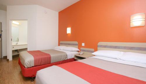 Double Room - Disability Access - Roll In Shower