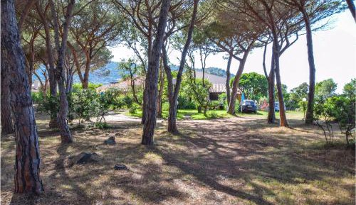 One-Bedroom Holiday Home
