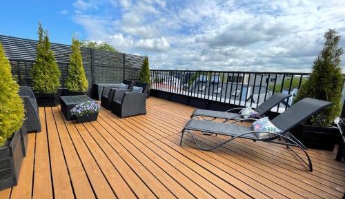 Studio with Terrace