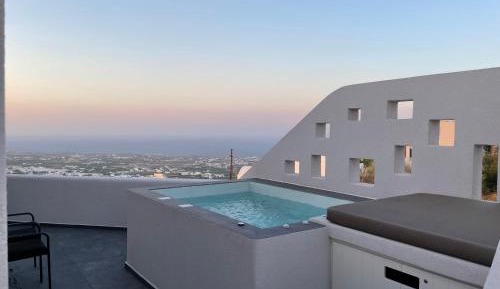 Superior Suite with Outdoor Hot Tub & Village view