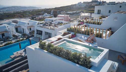 Maisonette Suite with Heated Plunge Pool & Sea View