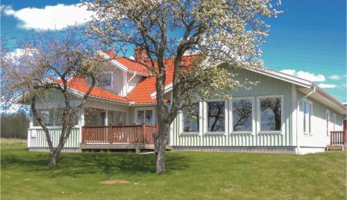 Four-Bedroom Holiday Home