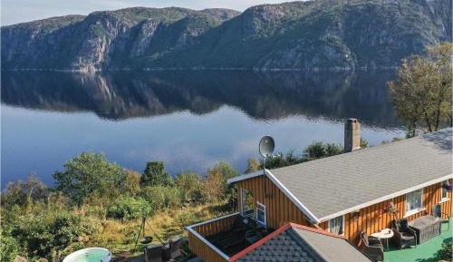 Four-Bedroom Holiday Home