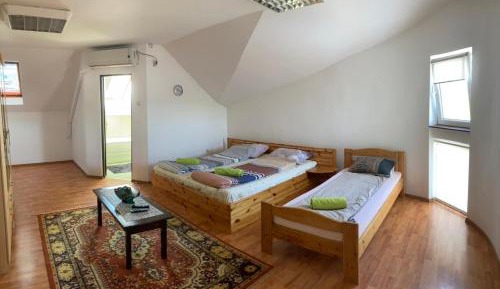 Triple Room with Bath