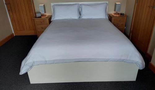 Deluxe Double Room with Shower