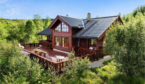 Five-Bedroom Holiday Home