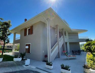 Three-Bedroom Townhouse