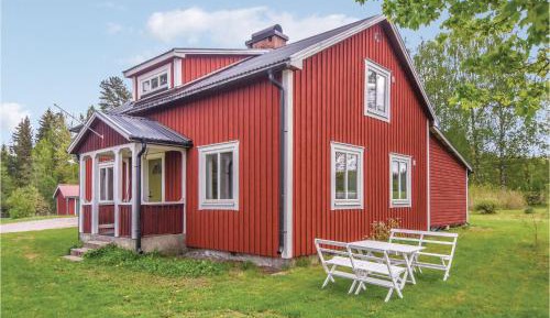 Two-Bedroom Holiday Home