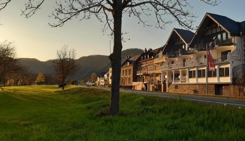 Double Room with Balcony and Sea View
