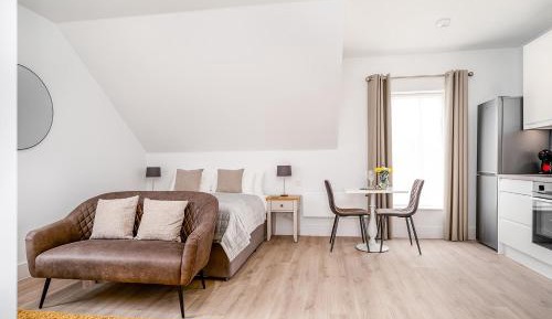 Studio Apartment