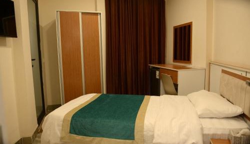 Deluxe Single Room