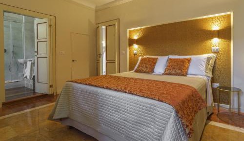 Large Double Room