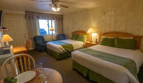 Queen Room with Two Queen Beds