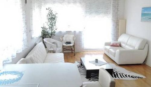 One-Bedroom Apartment with Balcony