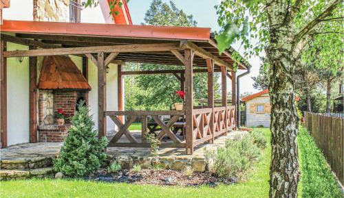 Three-Bedroom Holiday Home 