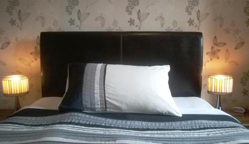 Single Room with Private External Bathroom