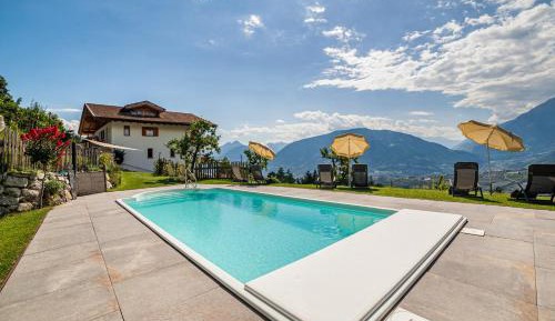 Superior One-Bedroom Apartment with Balcony
