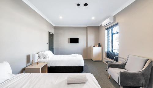 Twin Room with Shared Bathroom