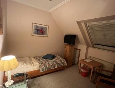 Small Single Room