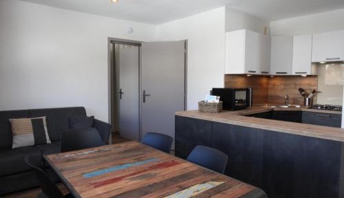 Apartment (6 Adults)
