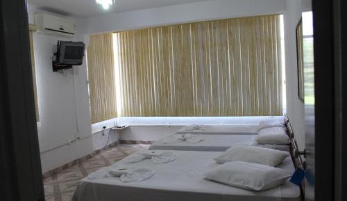 Family Room (6 Adults)