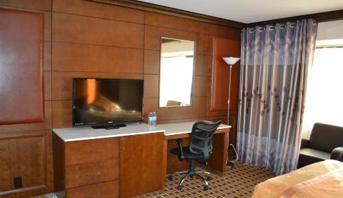 Business King Room
