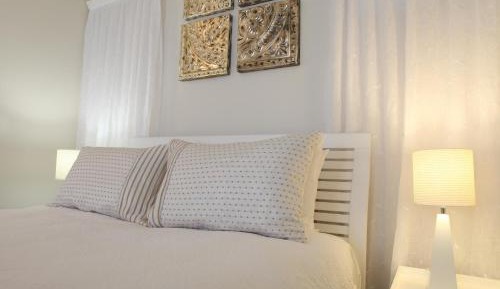 Luxury One-Bedroom Apartment - Unit 2