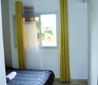Apartment with Shower