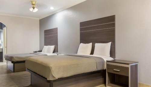 Two Queen Beds