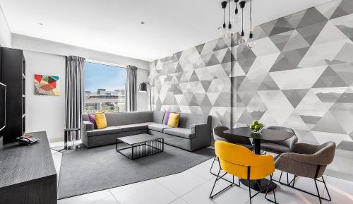 Premium One Bedroom Apartment - with complimentary Shuttle Service to the Beach and Deira City Center