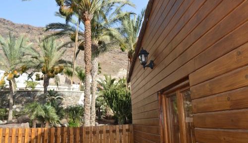 Villa with Garden View