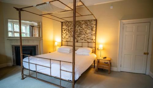 Double Room with Four Poster Bed