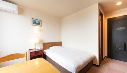 Deluxe Single Room - Smoking