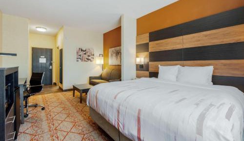 King Room with Sofa Bed