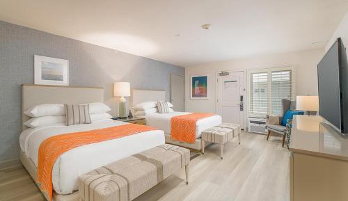 Standard Double Room with Two Double Beds
