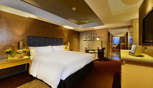 LUXURY ROOM with 1 King Size Bed, Club Millésime Access